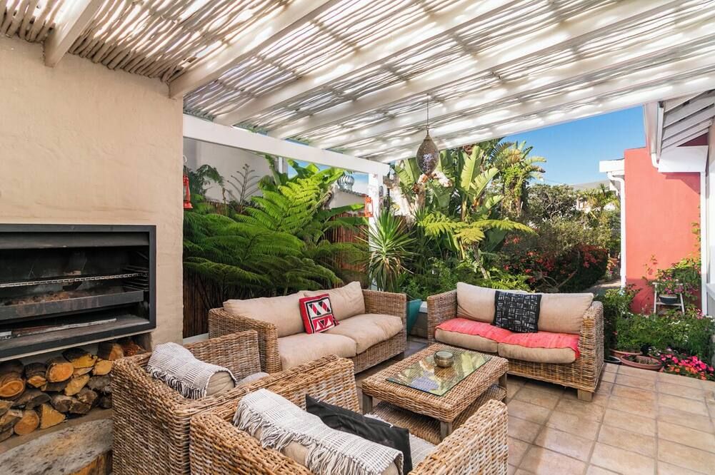 شرفة مرصوفة