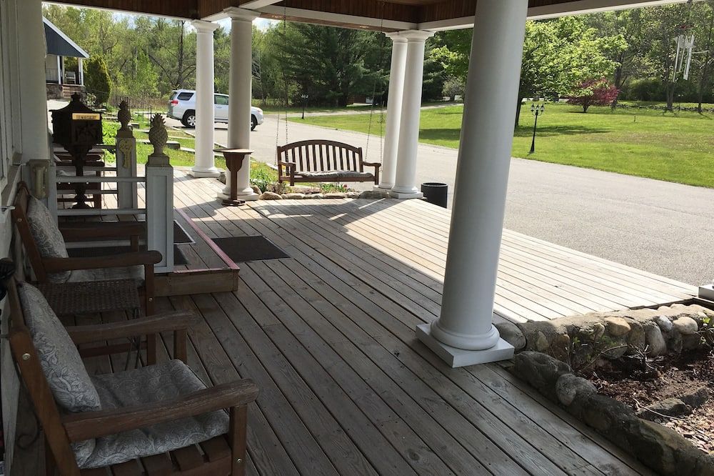 شرفة مرصوفة