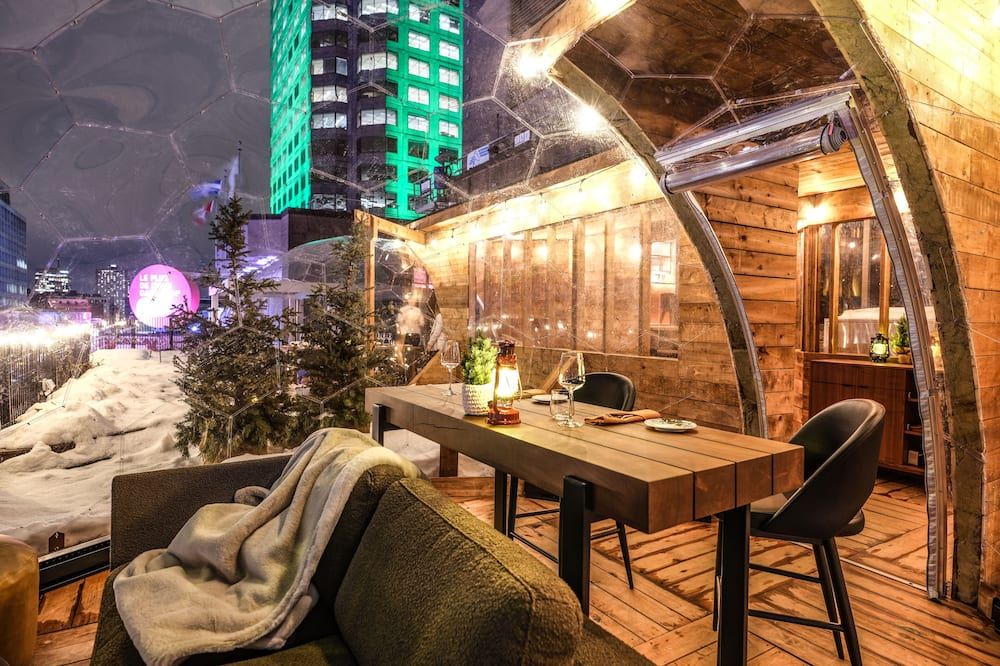 شرفة مرصوفة