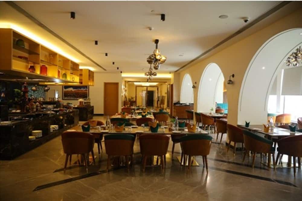 مطعم