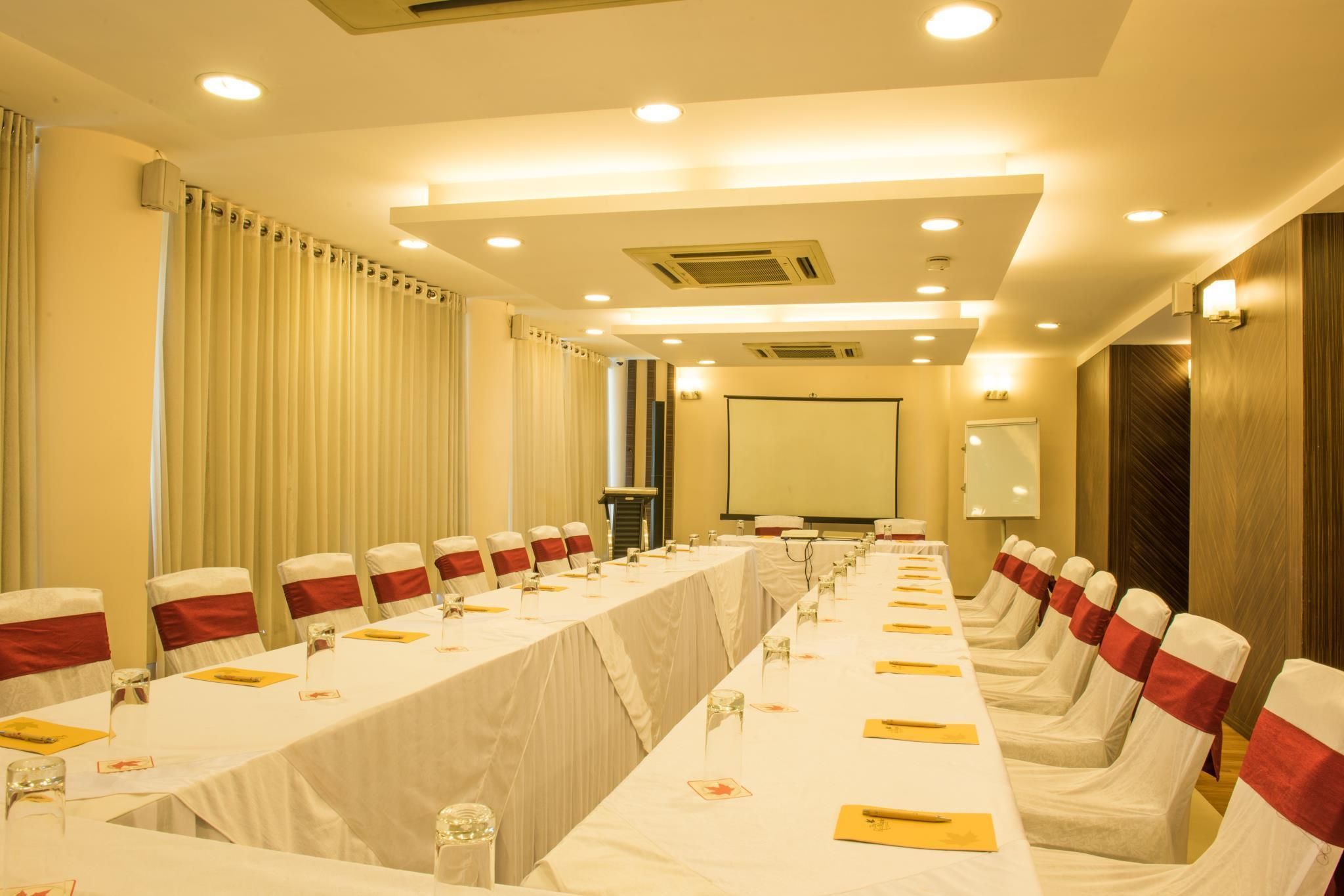 غرفة الاجتماعات