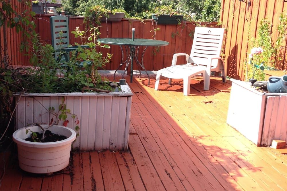 شرفة مرصوفة