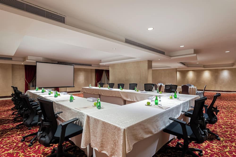 غرفة الاجتماعات