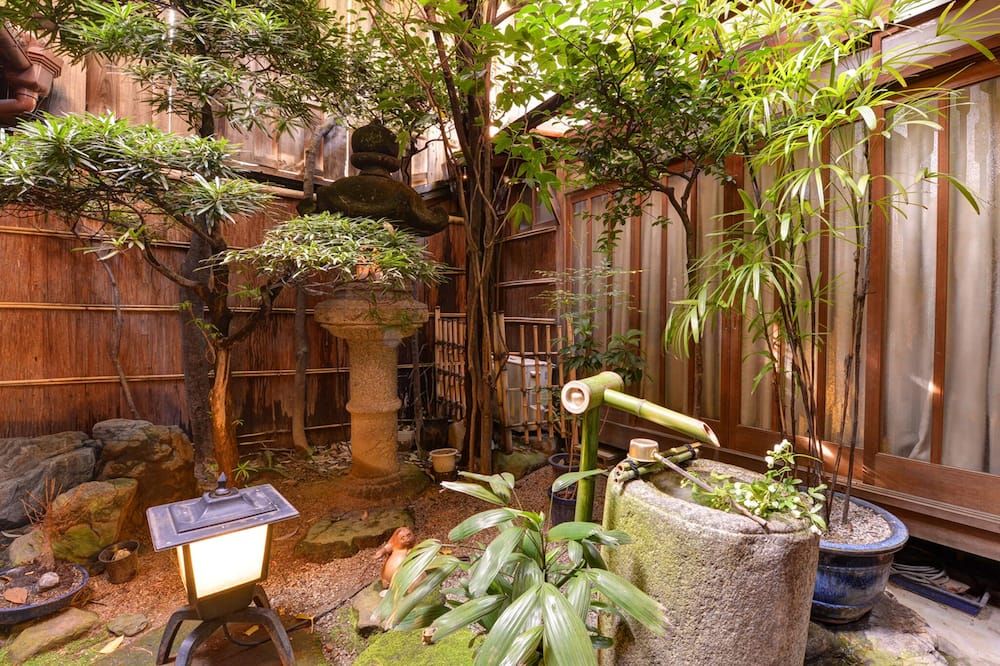 شرفة مرصوفة