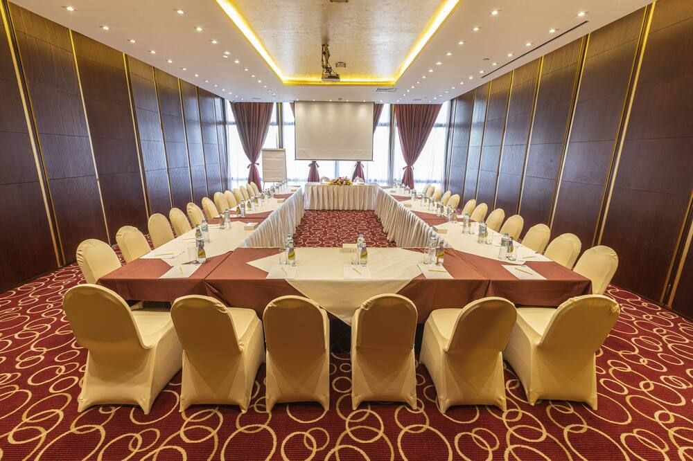 غرفة الاجتماعات