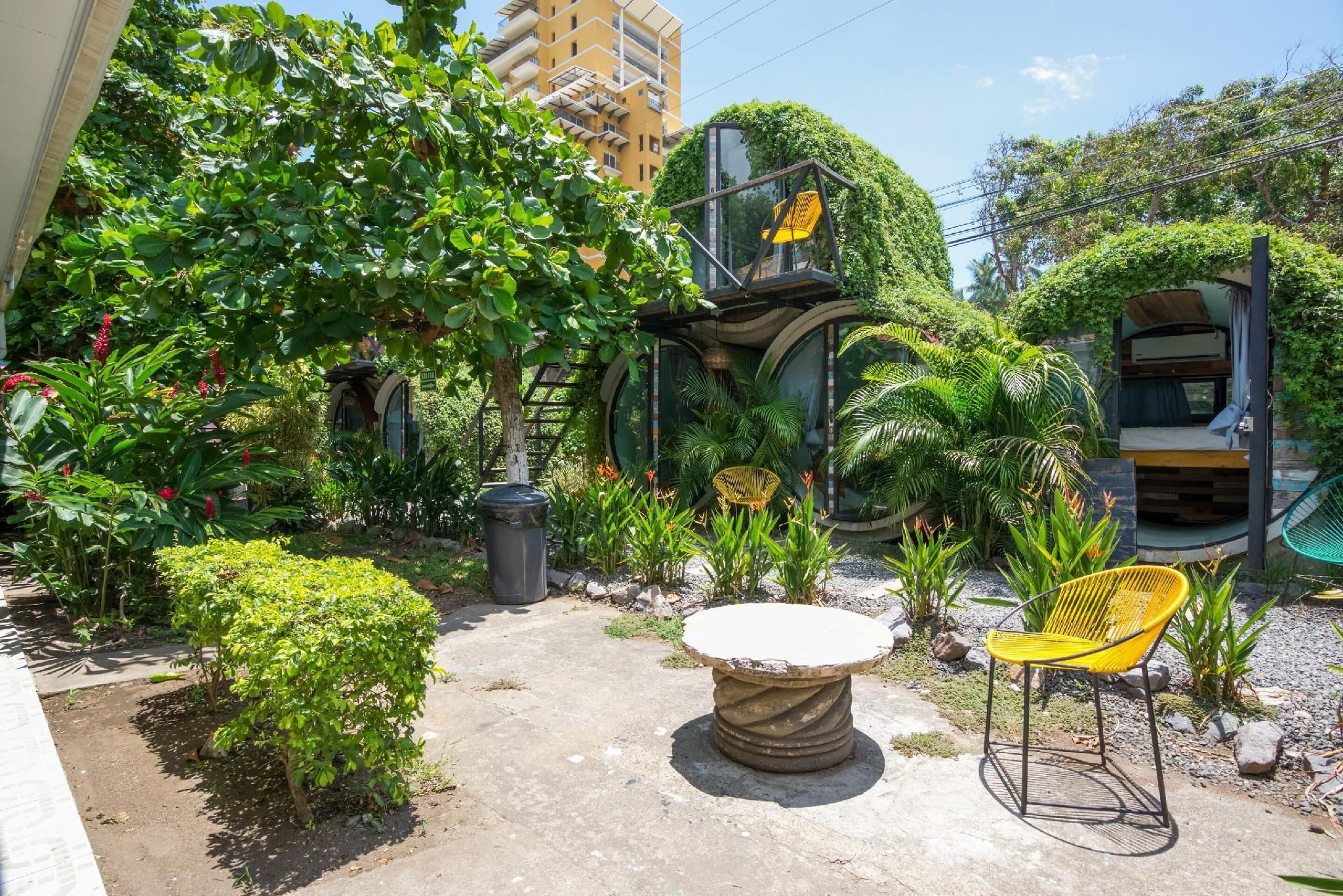 شرفة مرصوفة