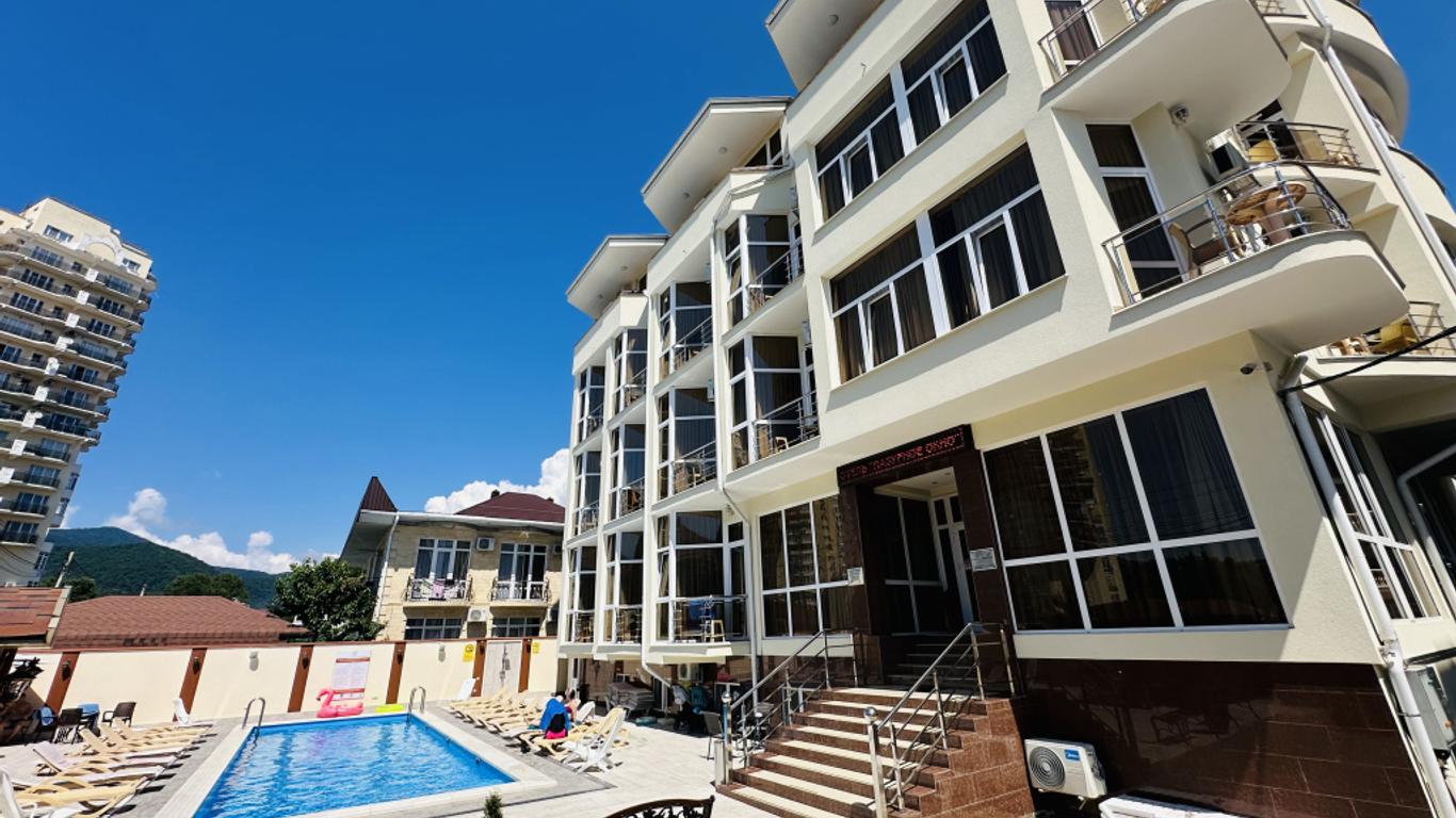 Lazurnoye Okno Hotel