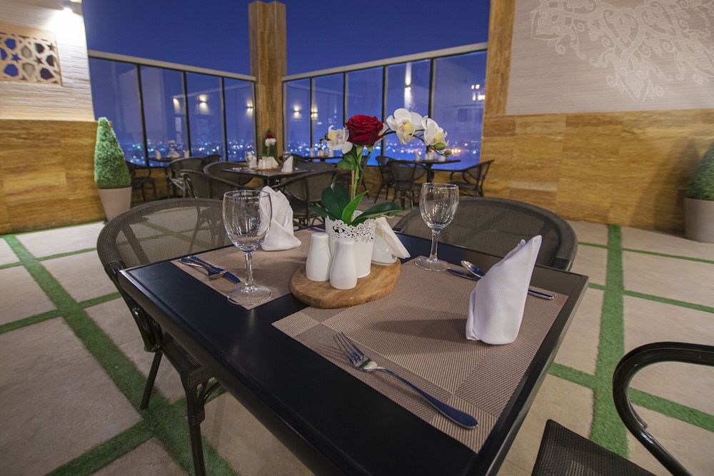 شرفة مرصوفة