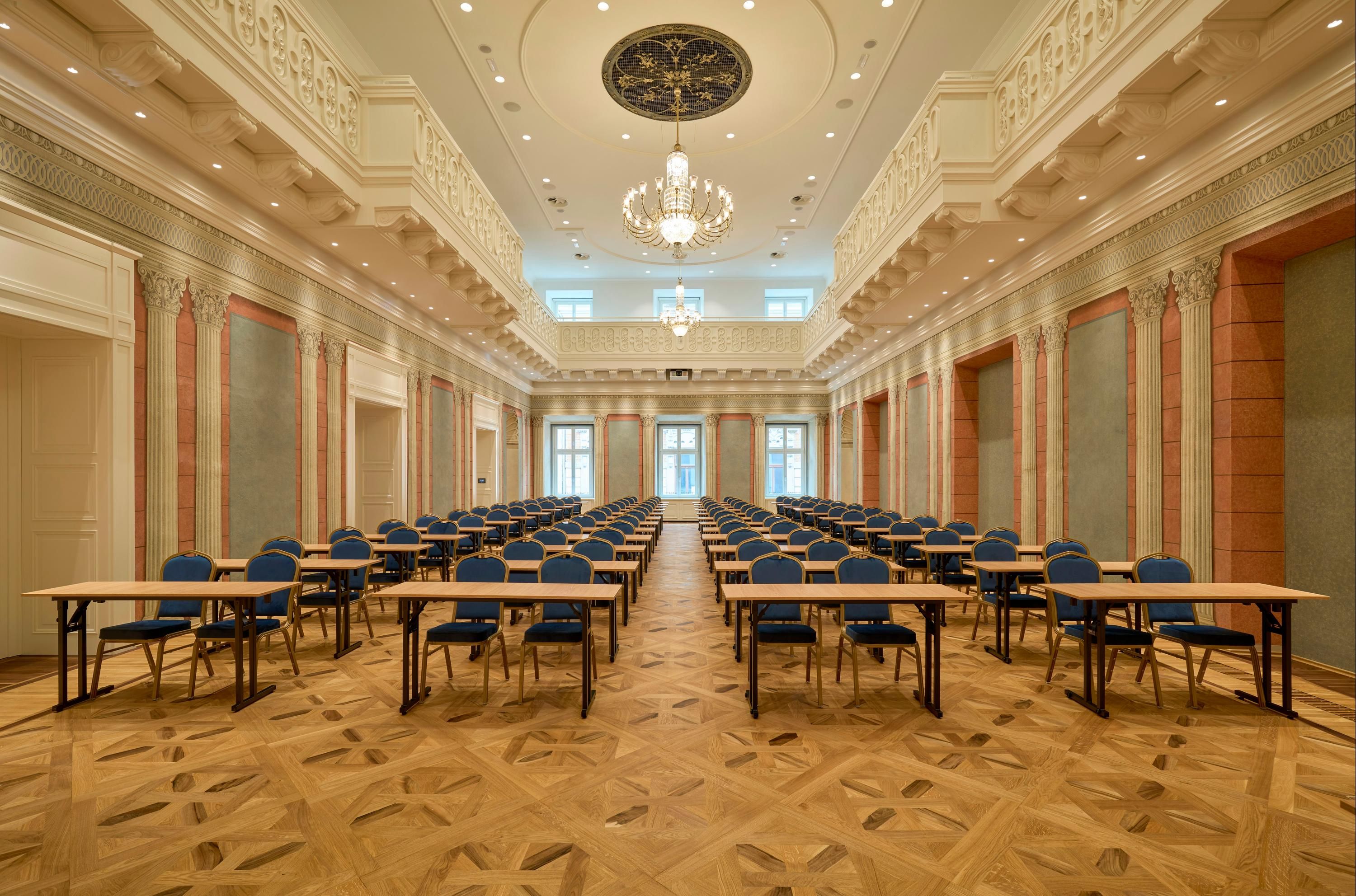 غرفة الاجتماعات