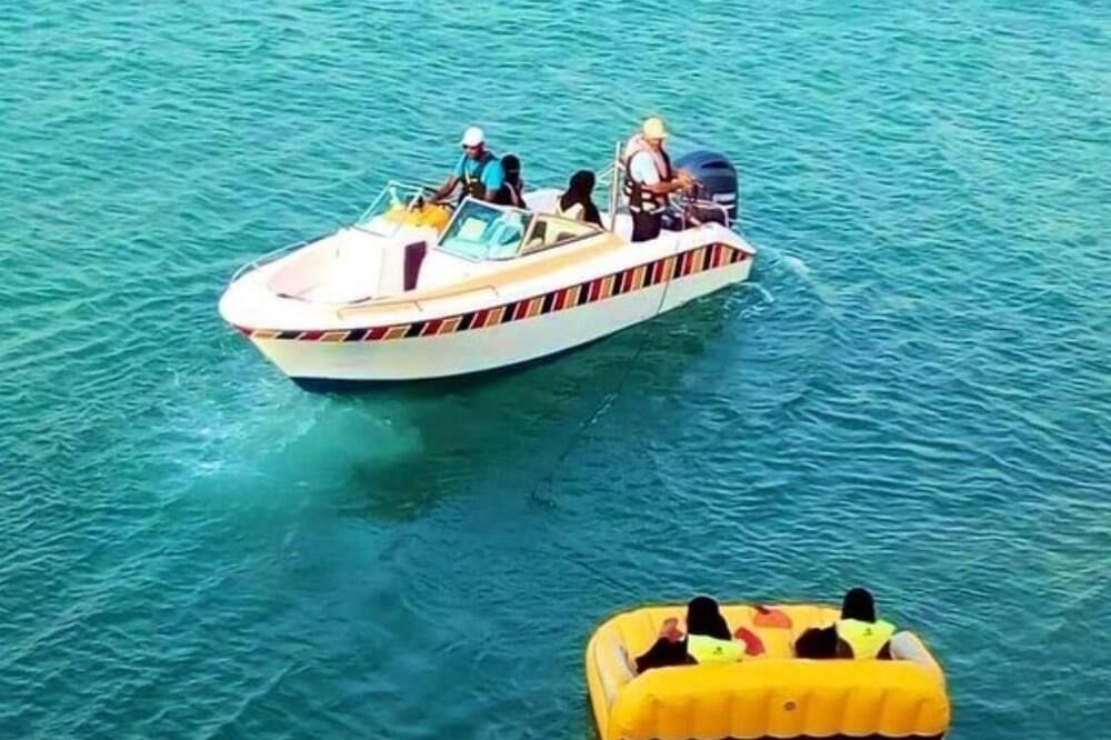 آخر