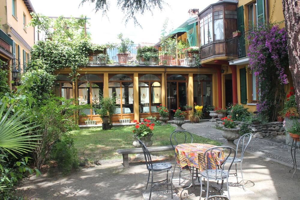 شرفة مرصوفة صورة