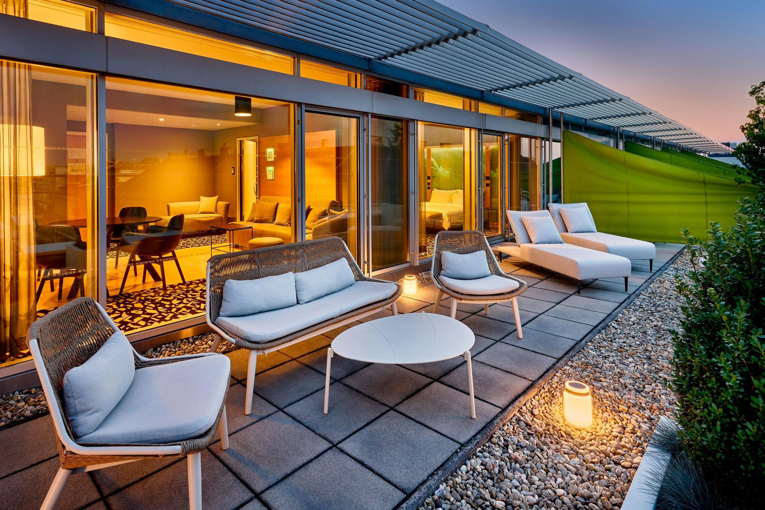 شرفة مرصوفة صورة