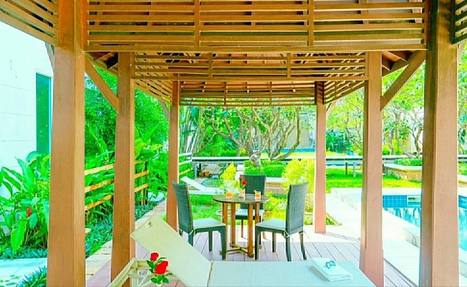 شرفة مرصوفة