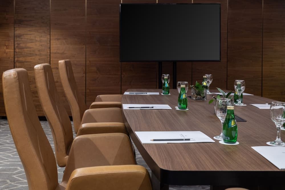 غرفة الاجتماعات