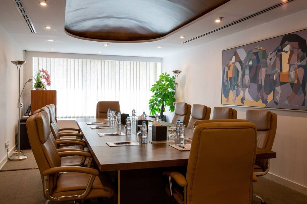 غرفة الاجتماعات