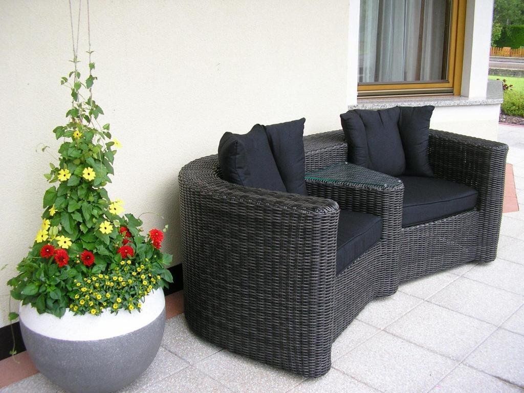 شرفة مرصوفة