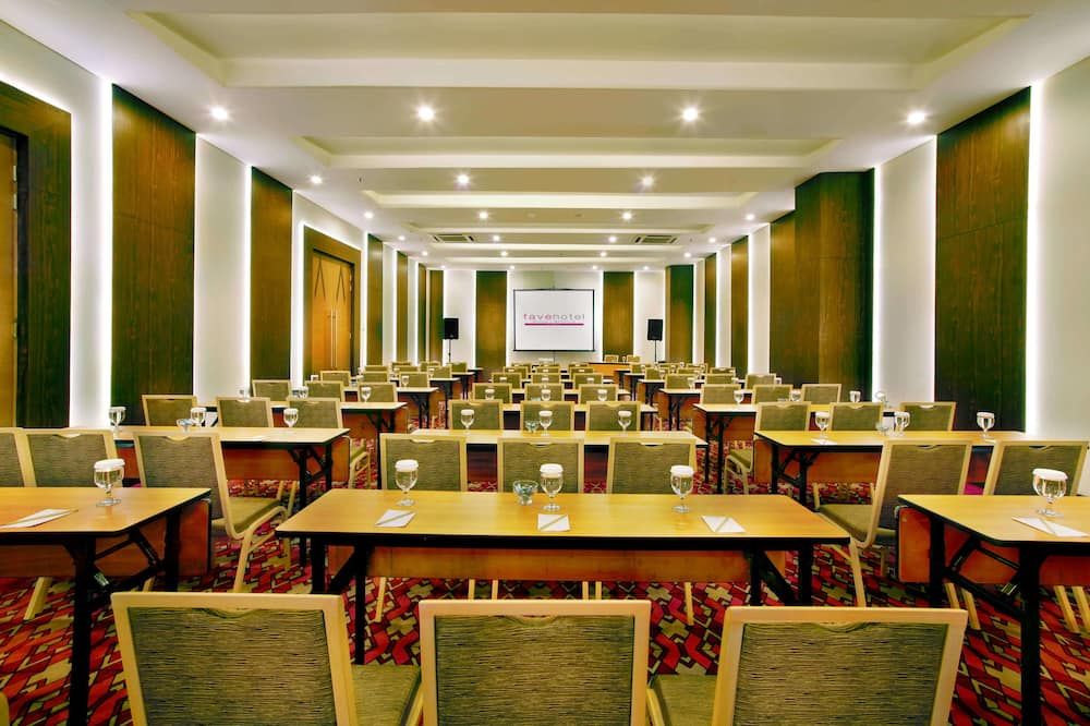 غرفة الاجتماعات