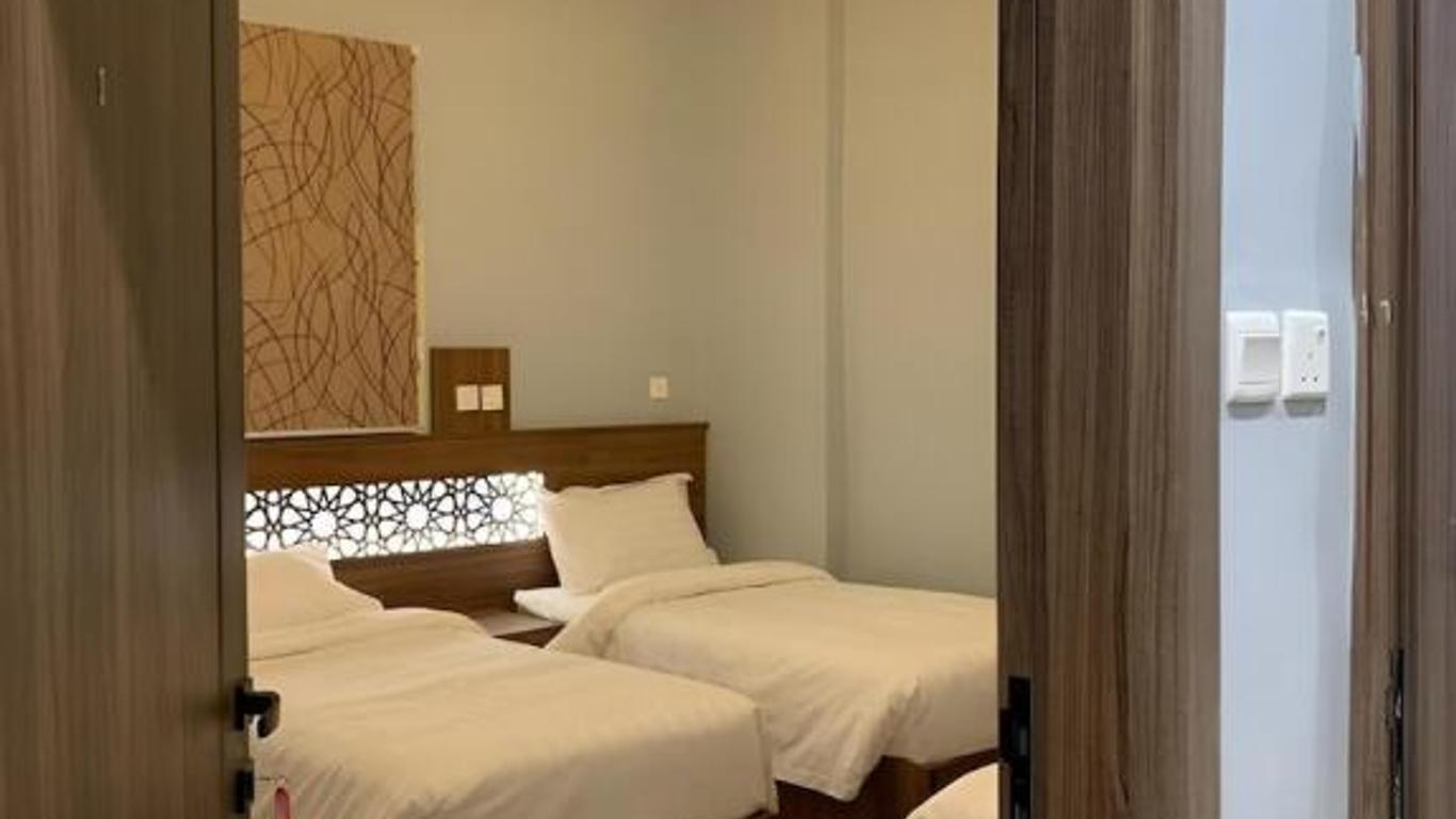 Aya Hostel