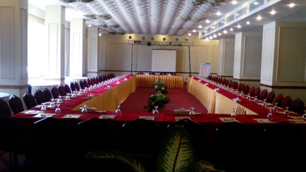 غرفة الاجتماعات