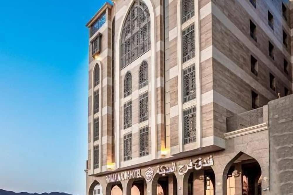 مبنى
