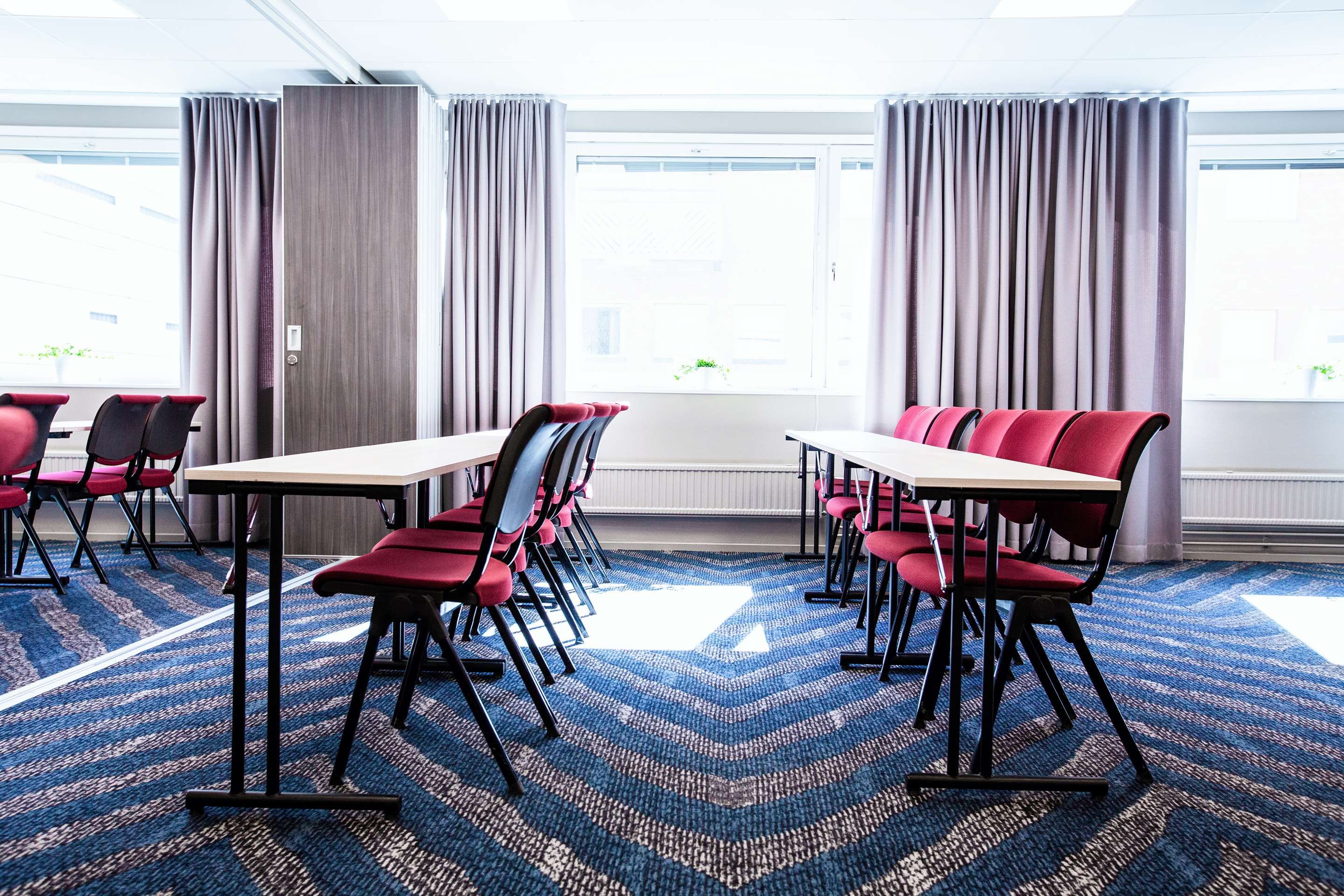 غرفة الاجتماعات