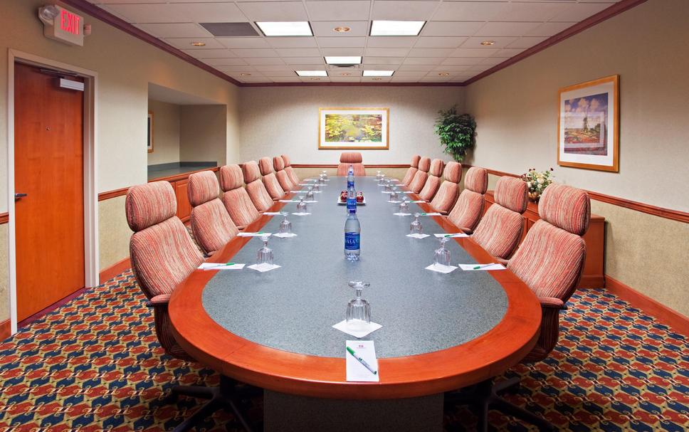 غرفة الاجتماعات
