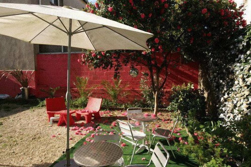 شرفة مرصوفة