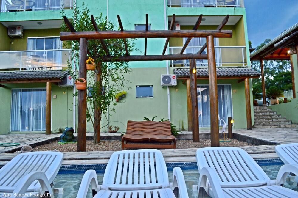 شرفة مرصوفة