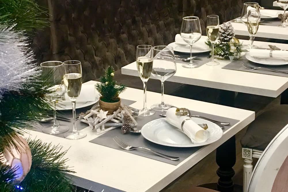 غرفة طعام صورة