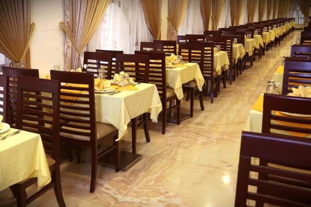 مطعم