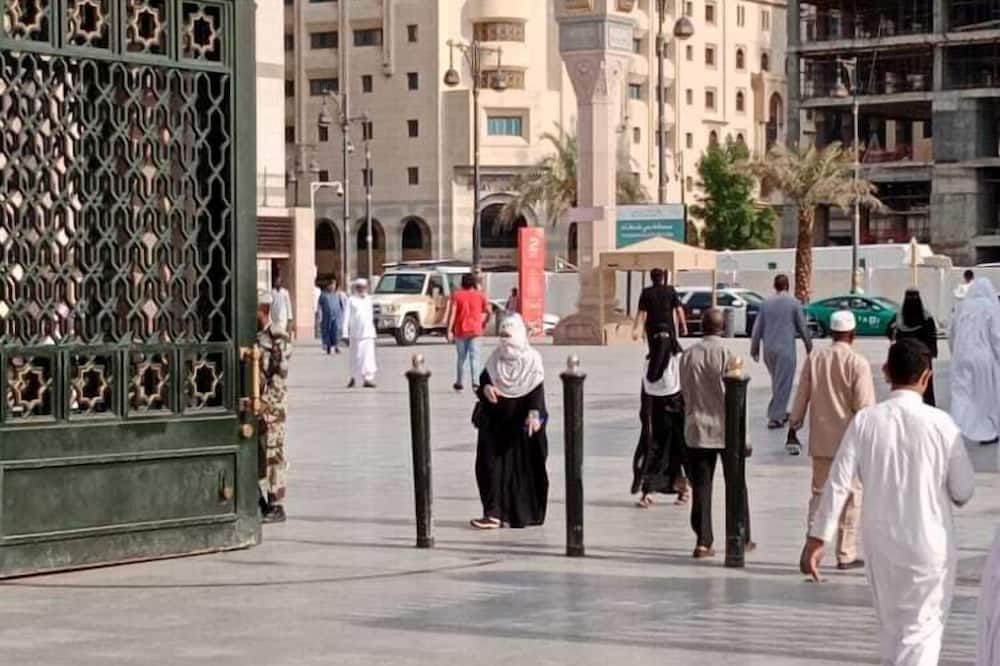 آخر