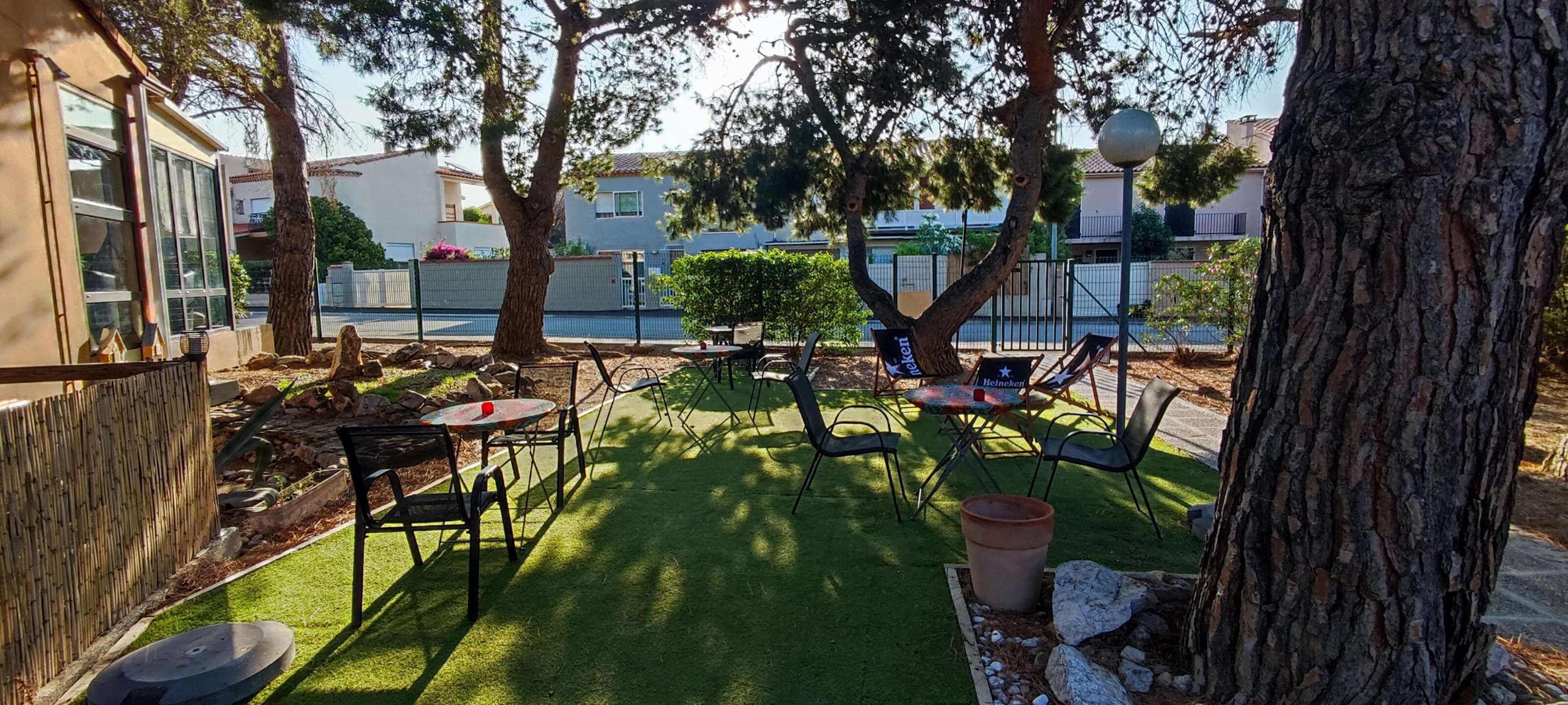 شرفة مرصوفة