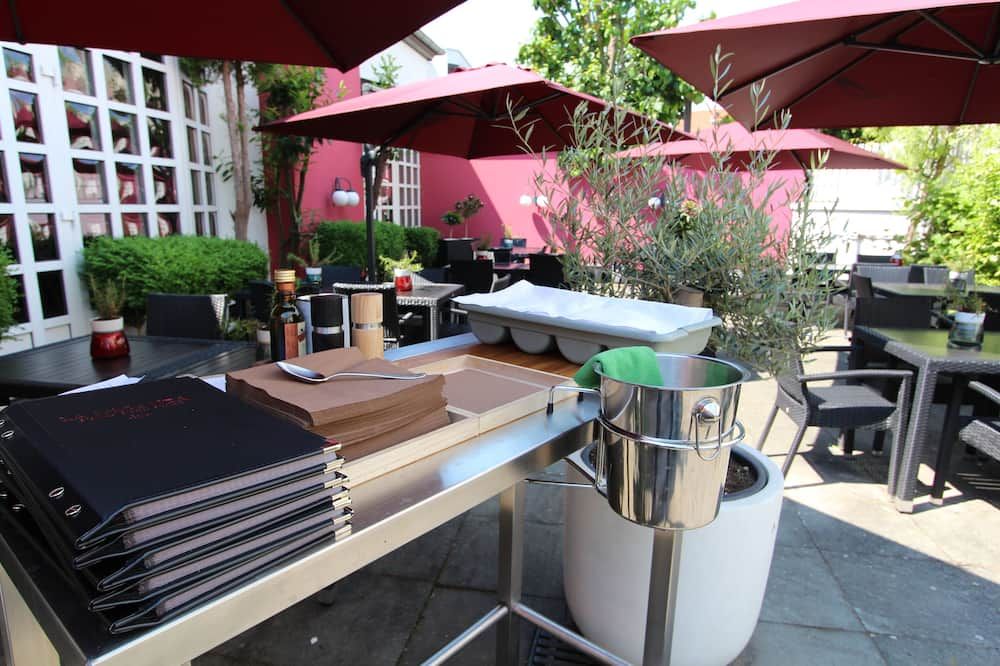 شرفة مرصوفة