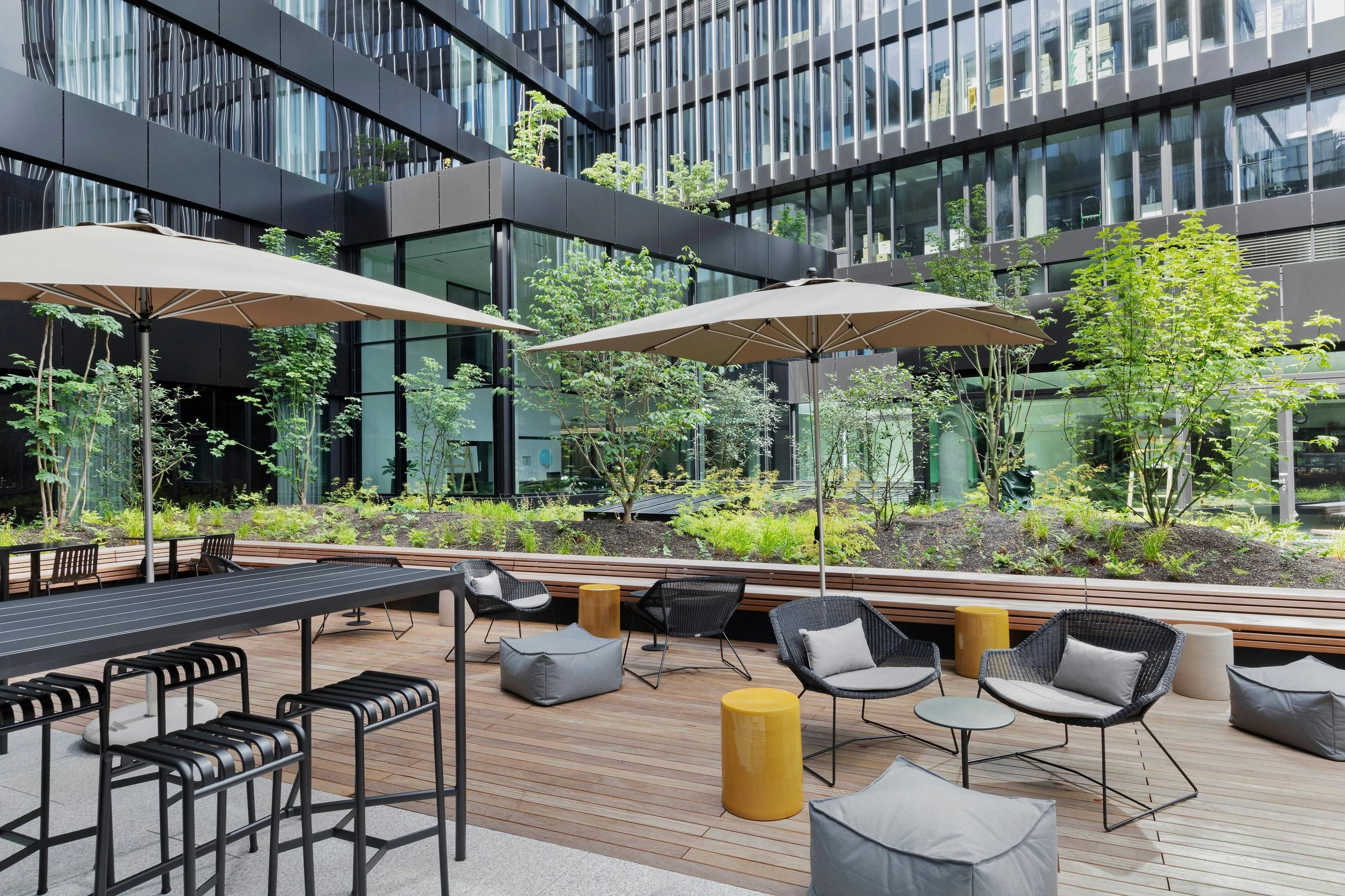 شرفة مرصوفة