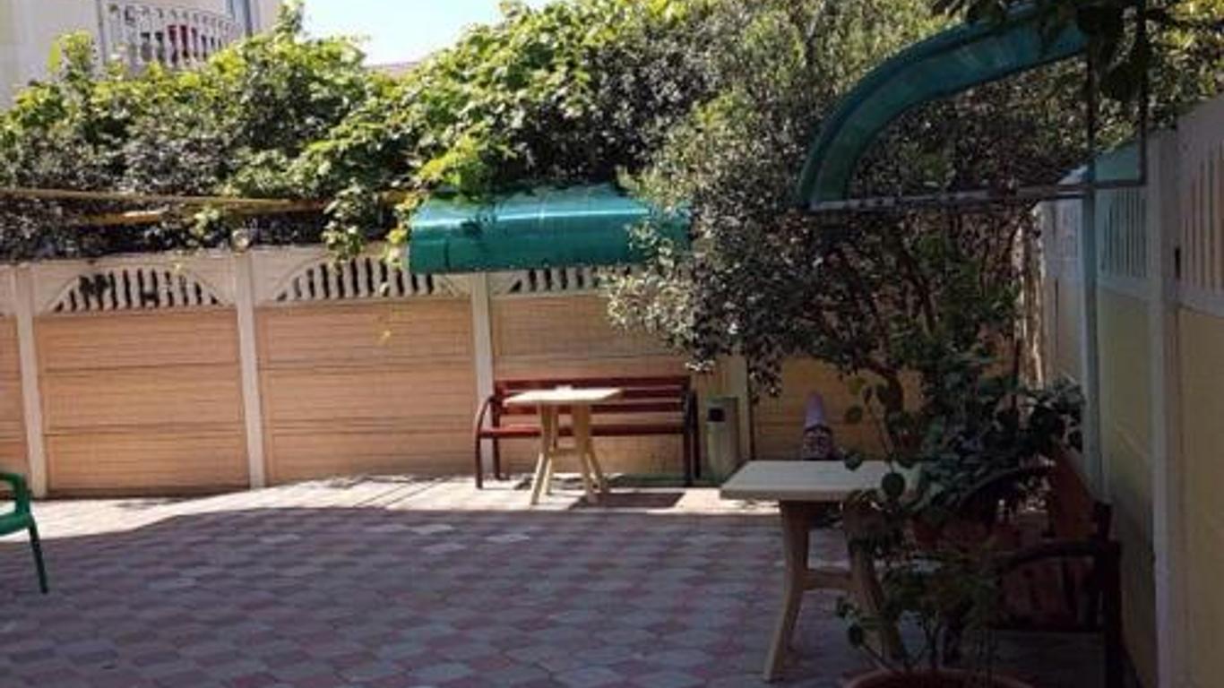 Estel Guest House