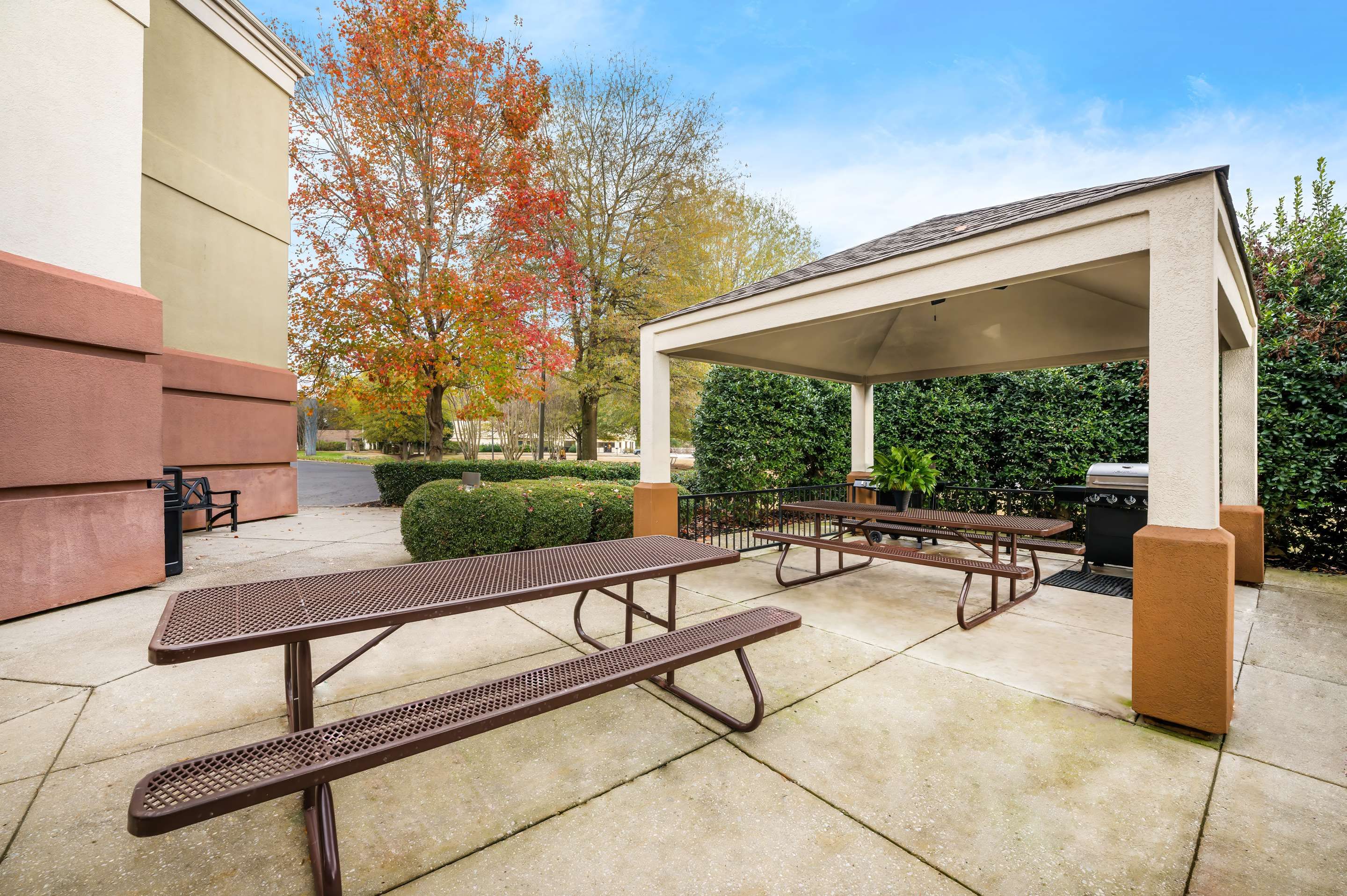 شرفة مرصوفة