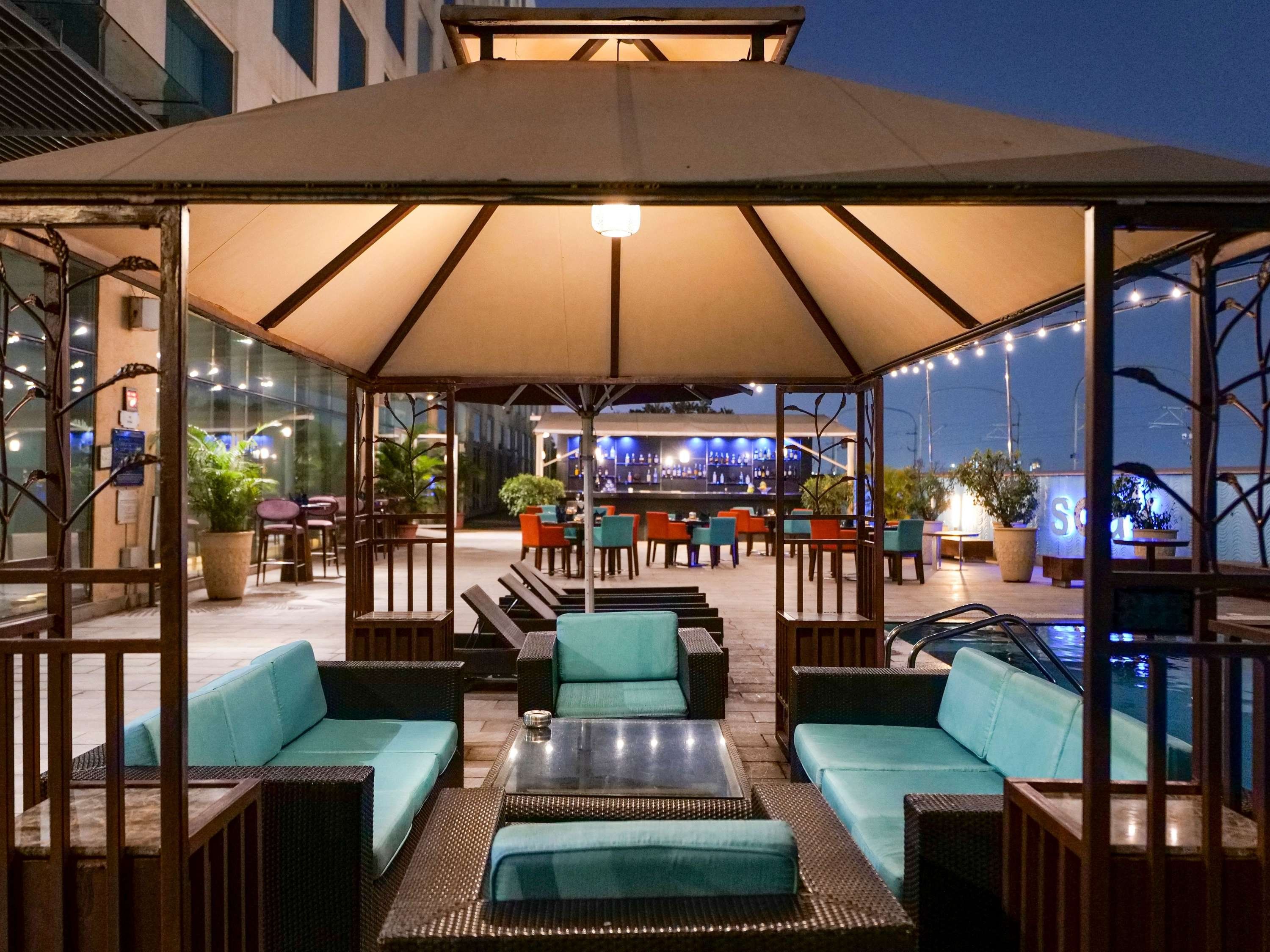 شرفة مرصوفة