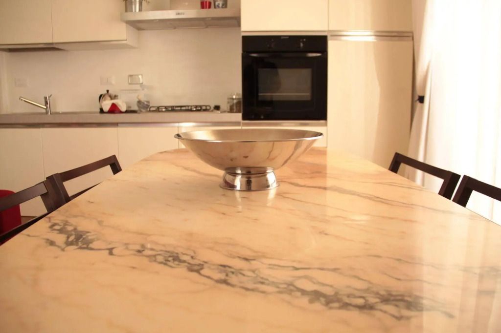 غرفة طعام صورة