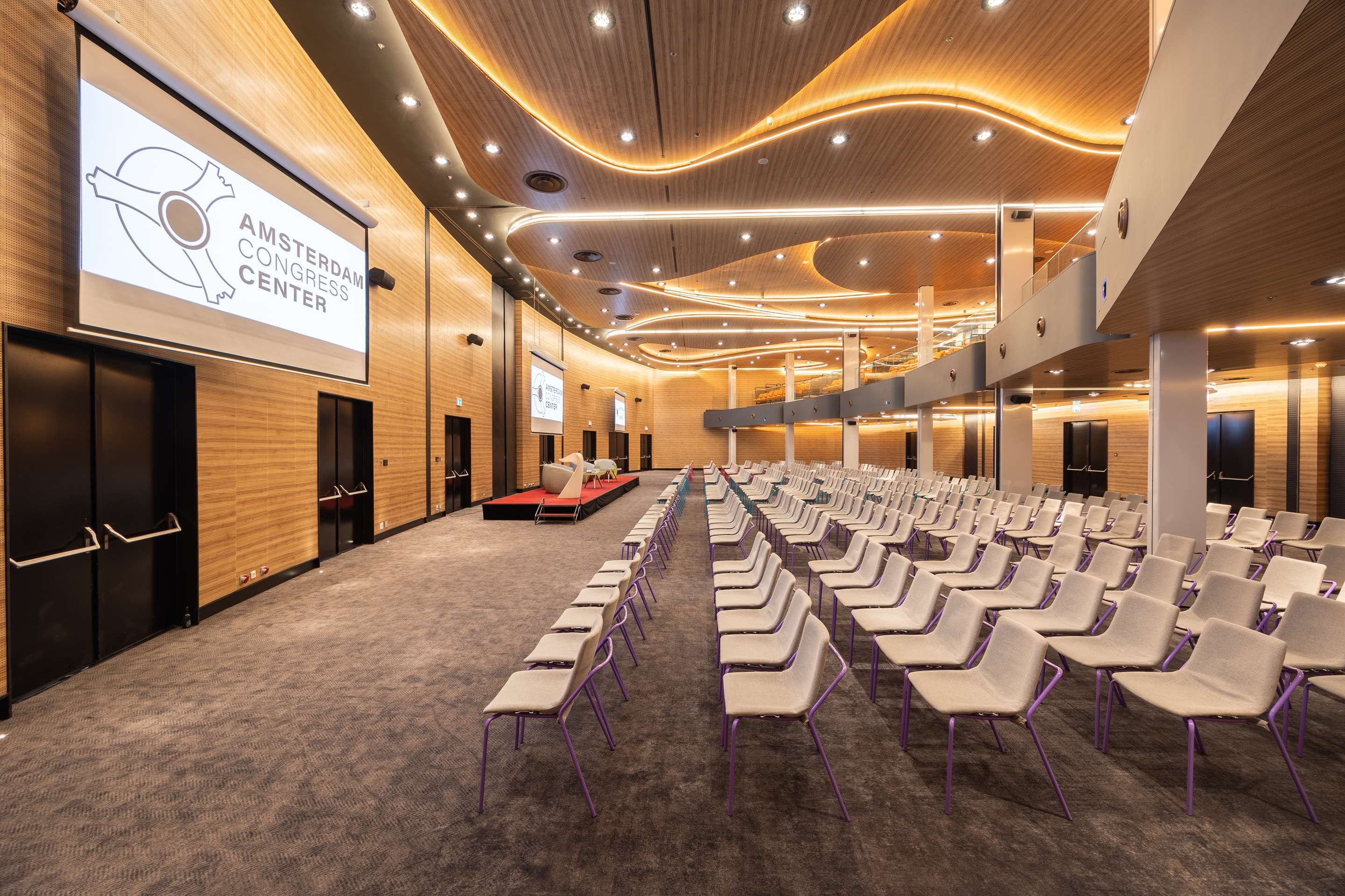 غرفة الاجتماعات