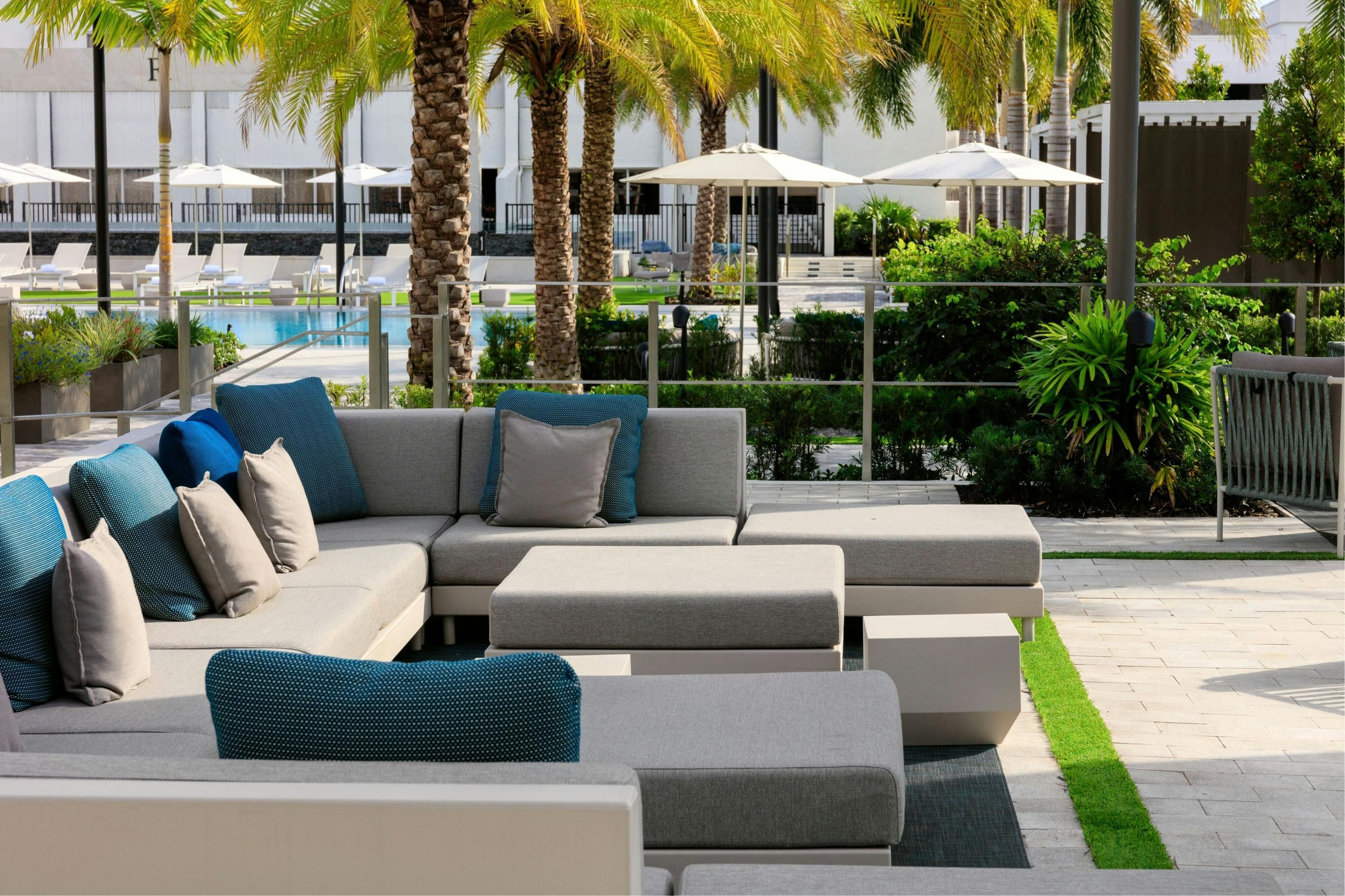 شرفة مرصوفة