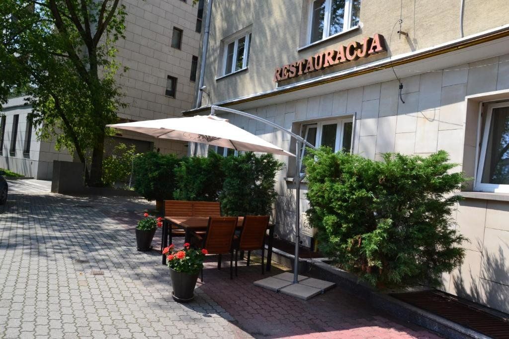 شرفة مرصوفة