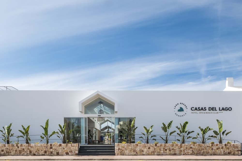 مدخل الفندق