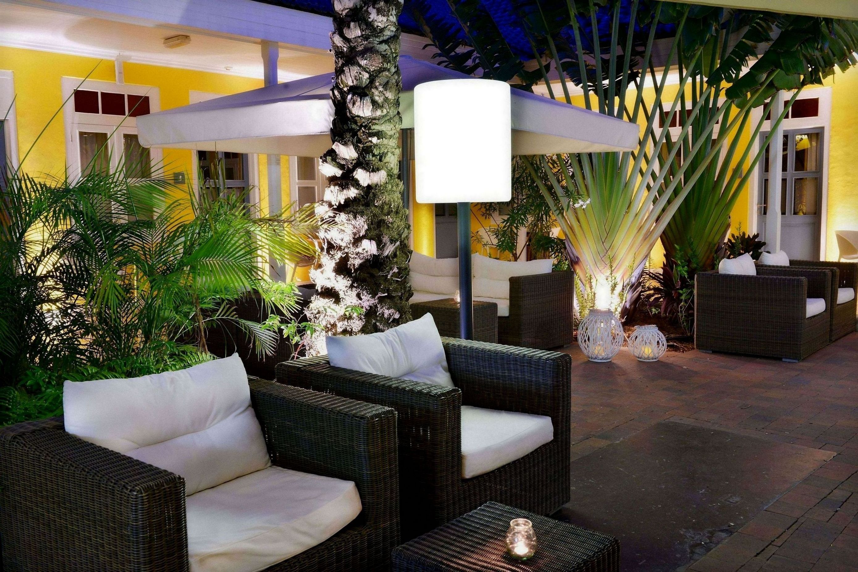 شرفة مرصوفة