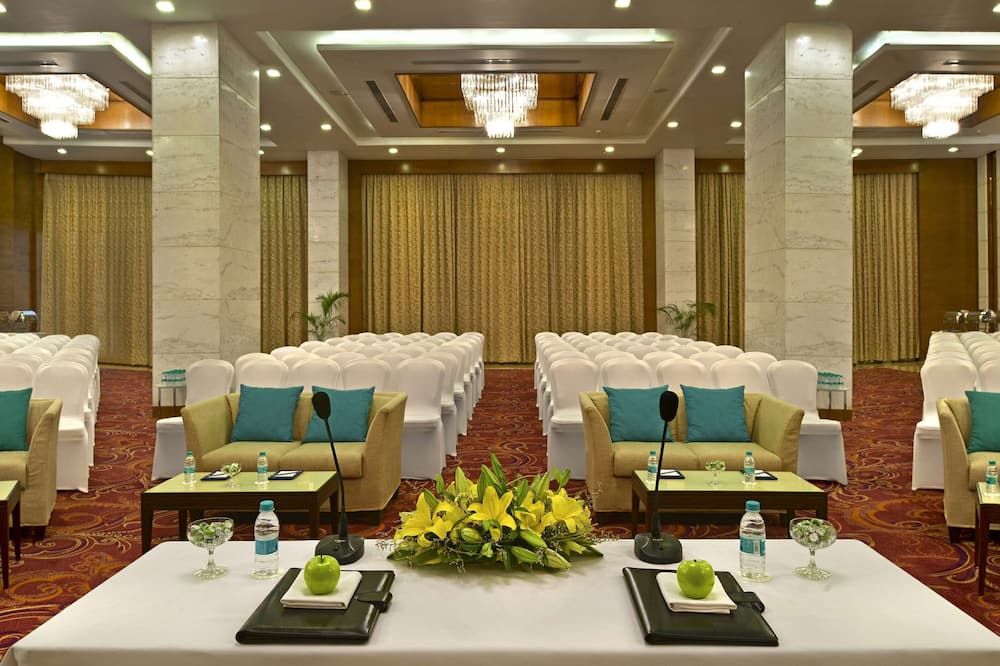 غرفة الاجتماعات