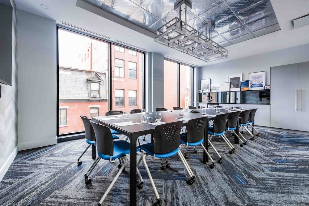 غرفة الاجتماعات