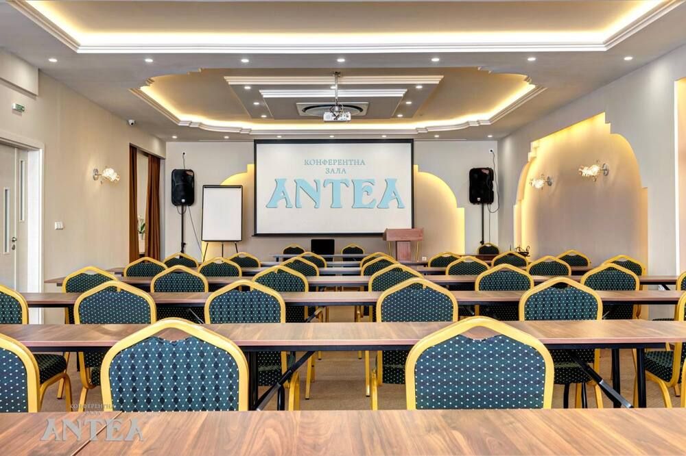 غرفة الاجتماعات