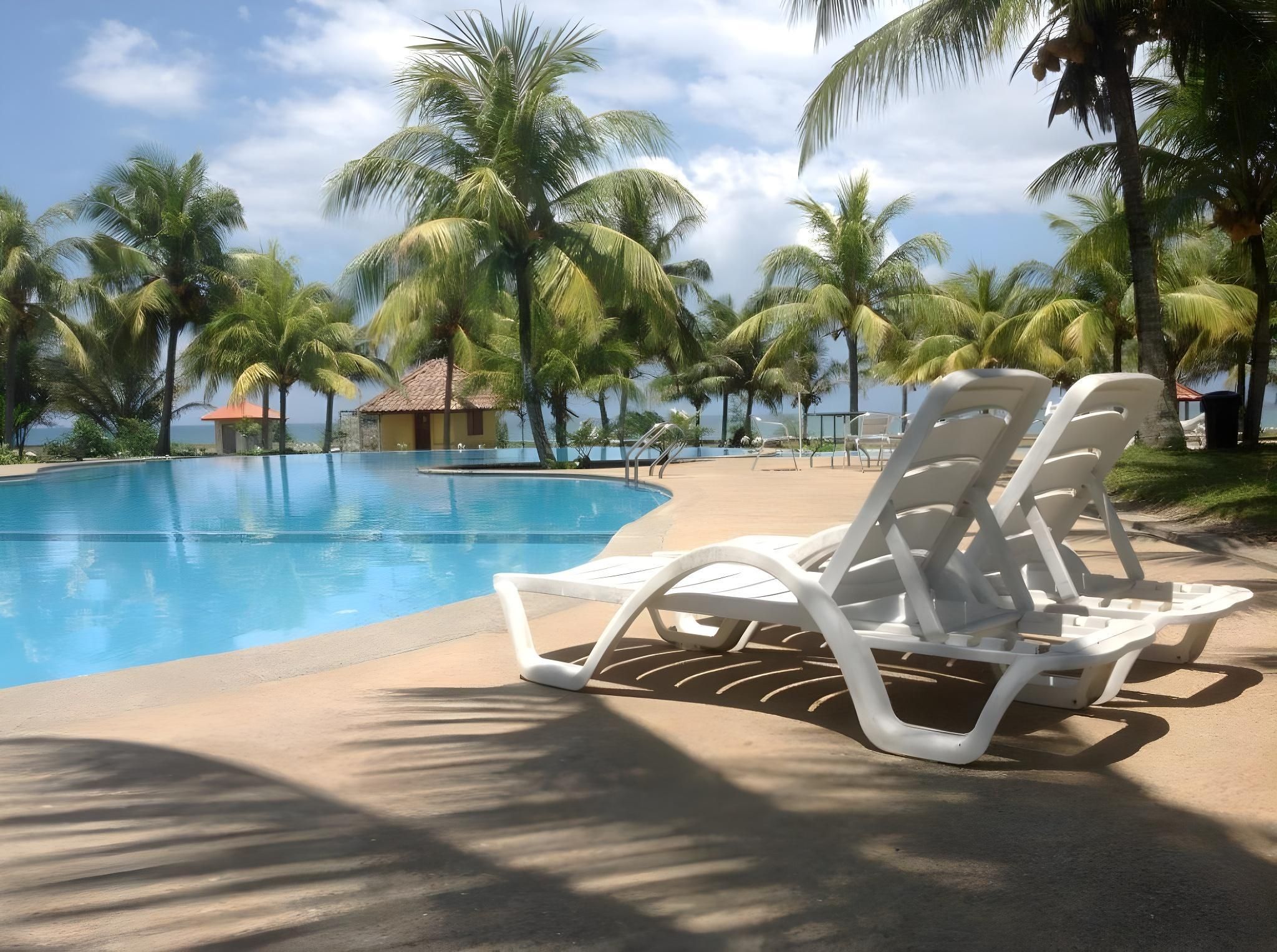 حوض السباحة صورة