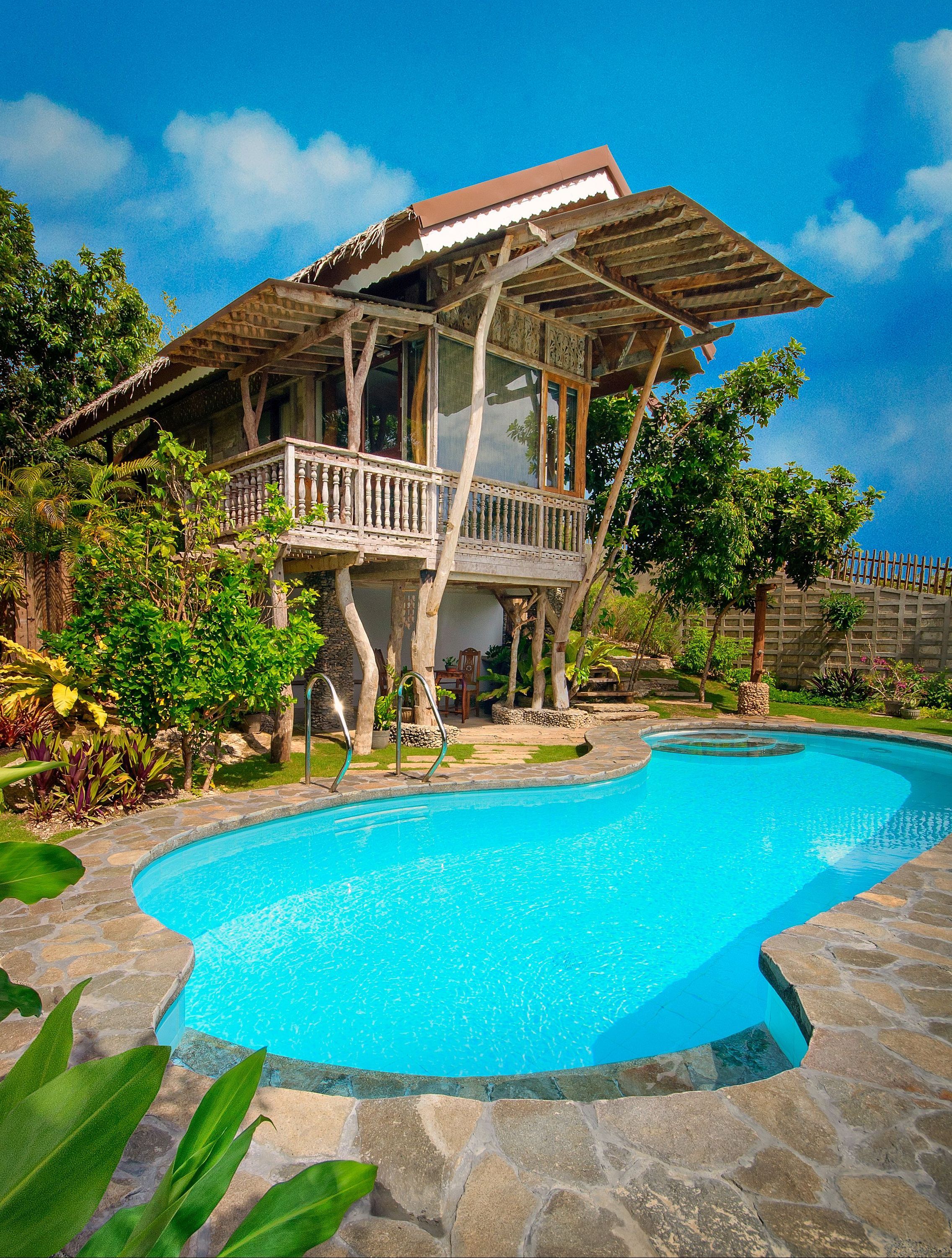 حوض السباحة صورة