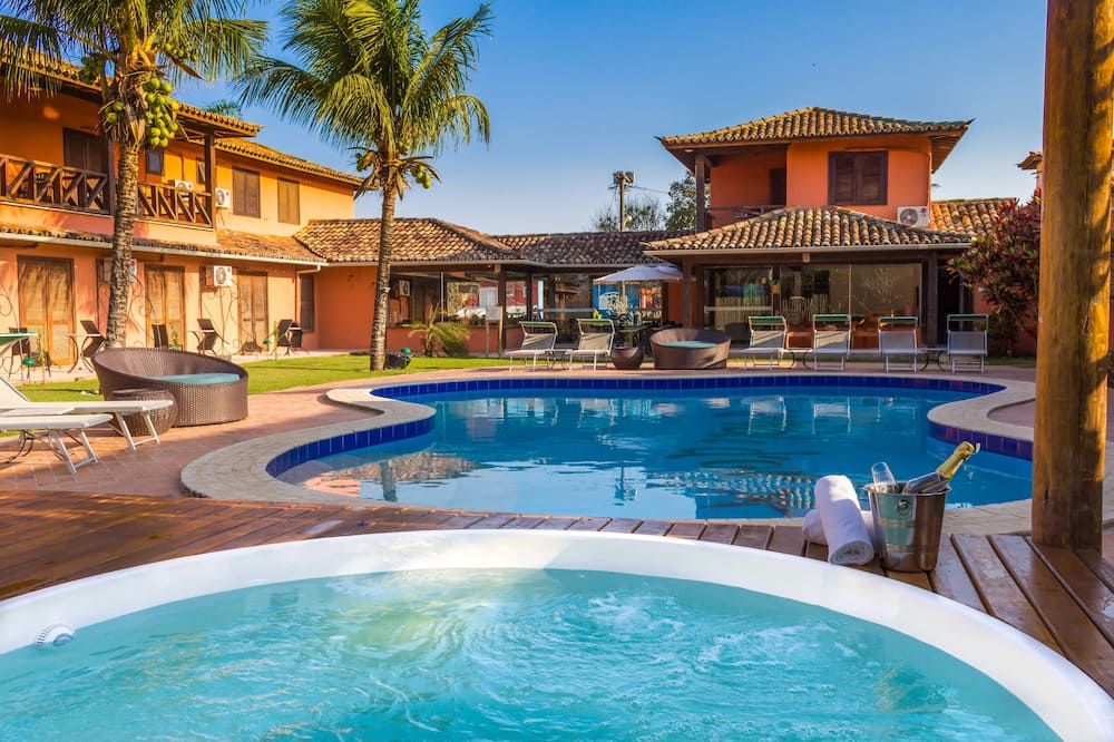 حوض السباحة صورة