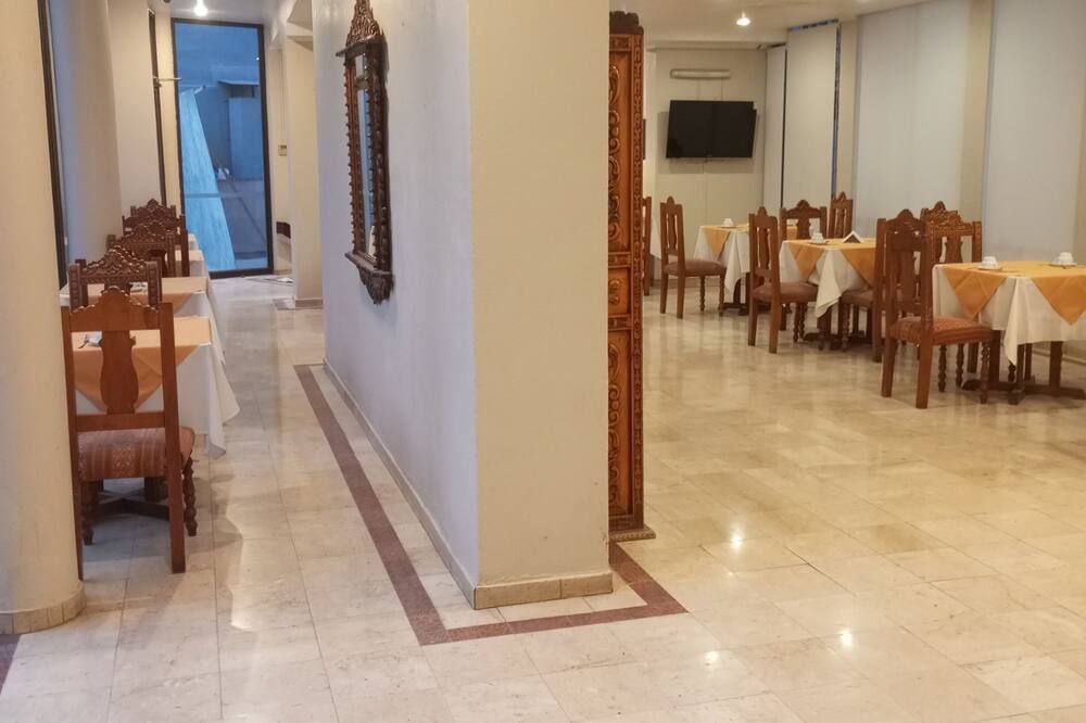 مطعم